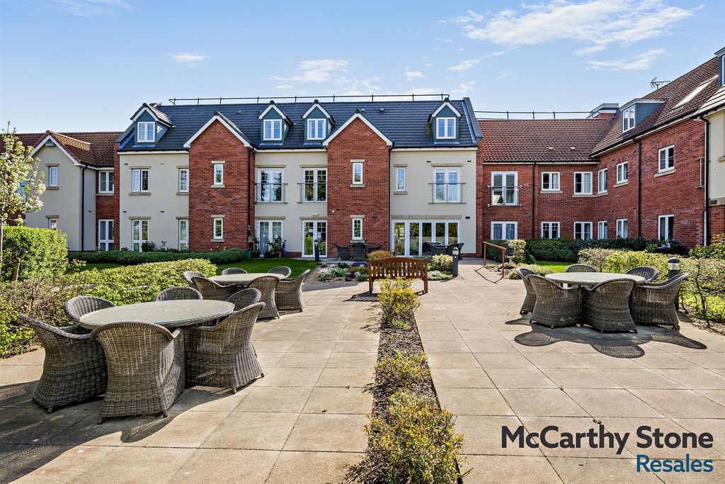 1 bed flat for saleLouis Arthur Court, New Road, North Walsham NR28