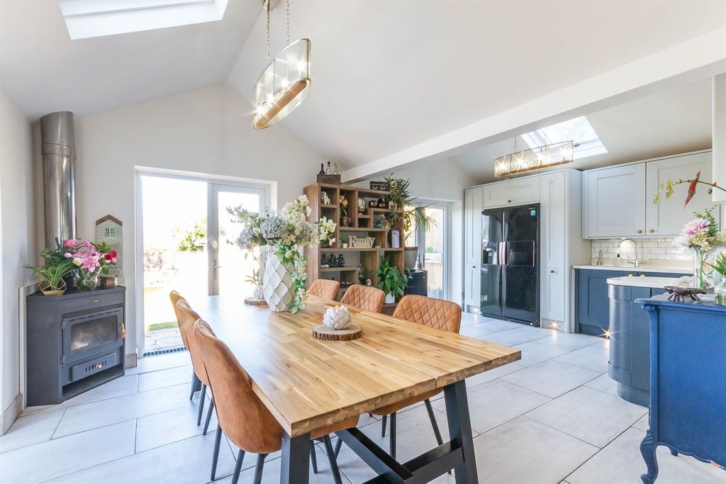 Additional image 13 of 4 bed semi-detached house for saleLondon Road, Maldon CM9