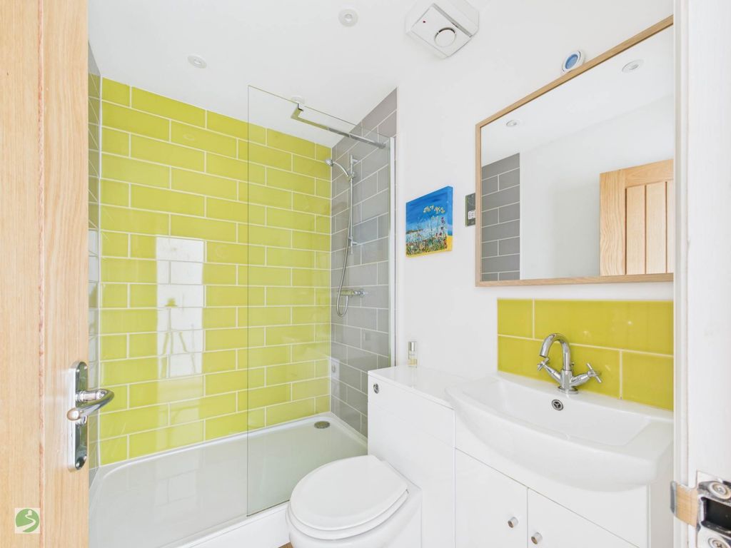 Additional image 10 of 2 bed flat for saleHannafore, Looe PL13