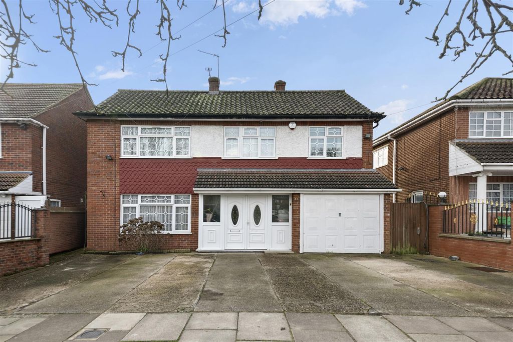 Additional image 19 of 5 bed detached house for saleDoncaster Drive, Northolt UB5