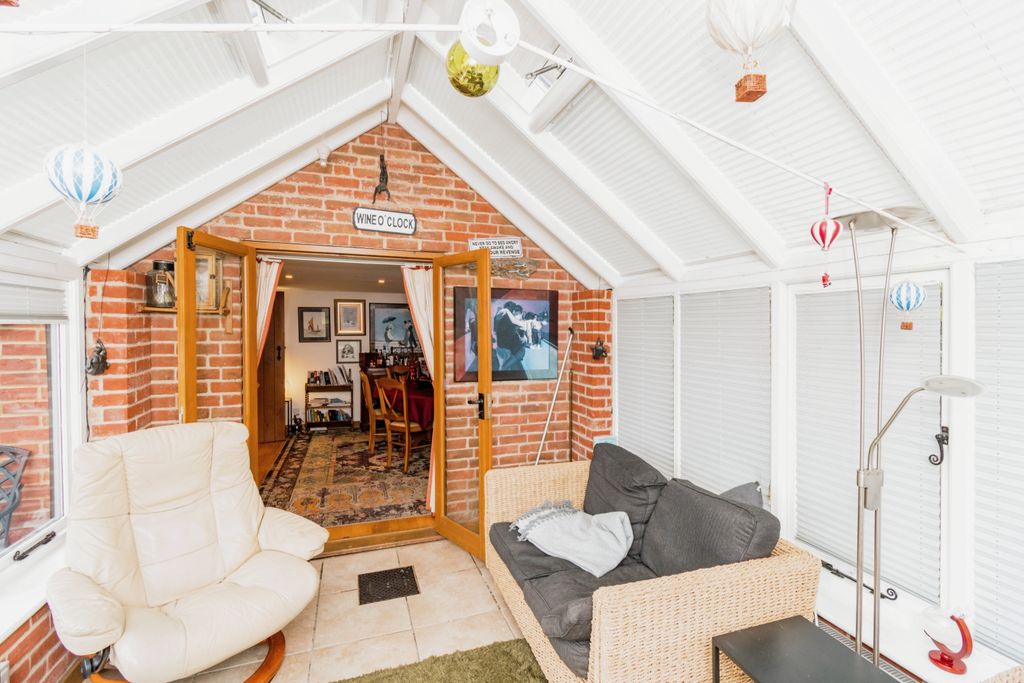 Additional image 6 of 3 bed detached house for saleSilver Street, Lyndhurst, Hampshire SO43