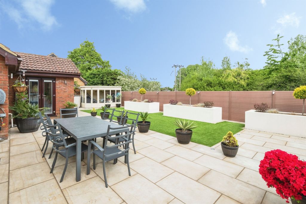 Additional image 22 of 4 bed detached house for saleTabard Gardens, Newport Pagnell MK16