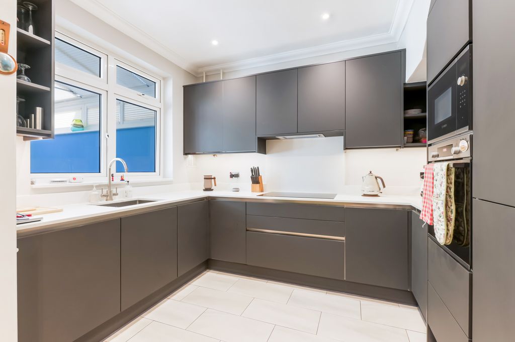 Additional image 9 of 3 bed terraced house for saleMaycross Avenue, Morden SM4