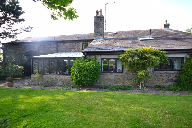 4 bed barn conversion for saleGreystone Barn, Hall Lane, Bispham WN8 photo 3