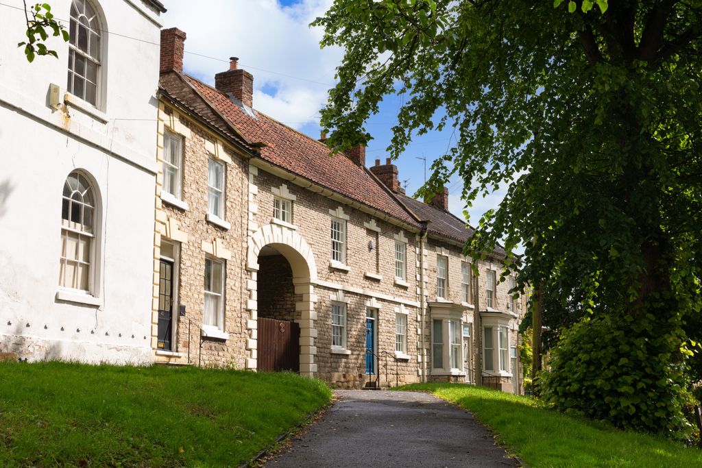 5 bed terraced house for salePotter Hill, Pickering, North Yorkshire YO18