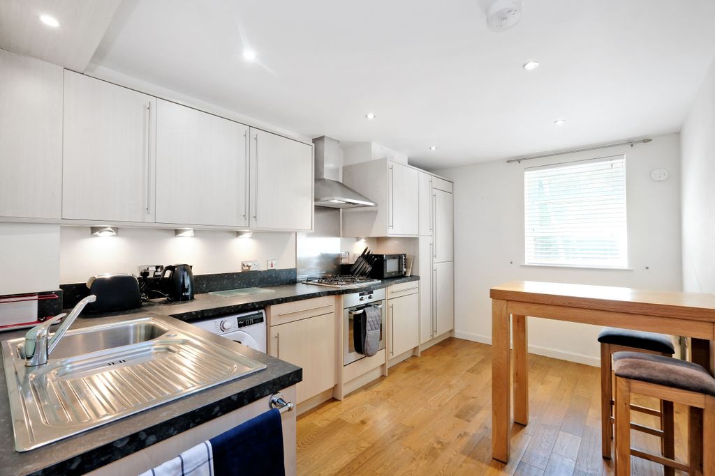 Additional image 3 of 2 bed flat for saleGreat Western Road, The City Centre, Aberdeen AB10