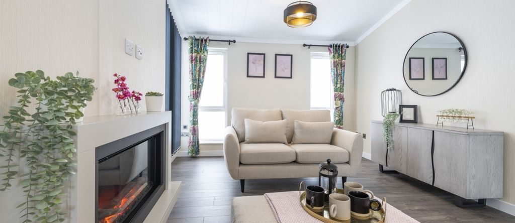 Additional image 2 of 2 bed mobile/park home for sale39 The Grange Moorbarns Lane, Lutterworth LE17