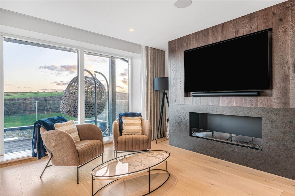 Additional image 9 of 4 bed detached house for saleWoodlands, Pentire Crescent, Newquay, Cornwall TR7