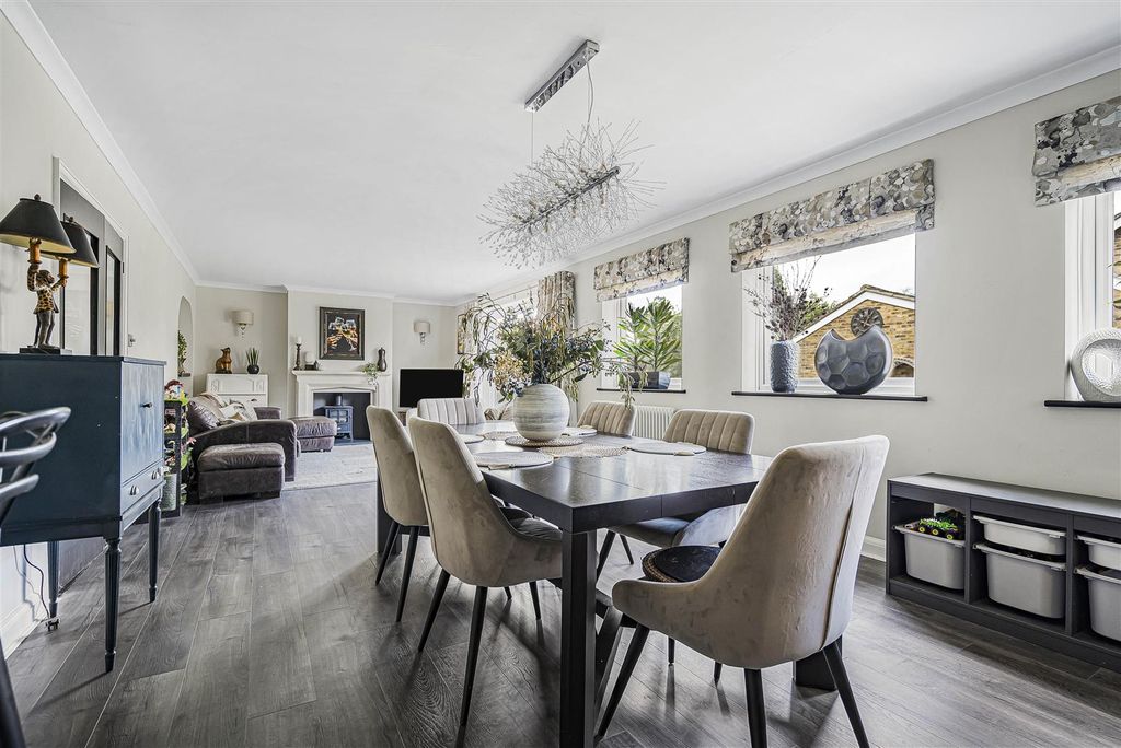 Additional image 6 of 5 bed detached house for saleBeechwood Close, Exning, Newmarket CB8
