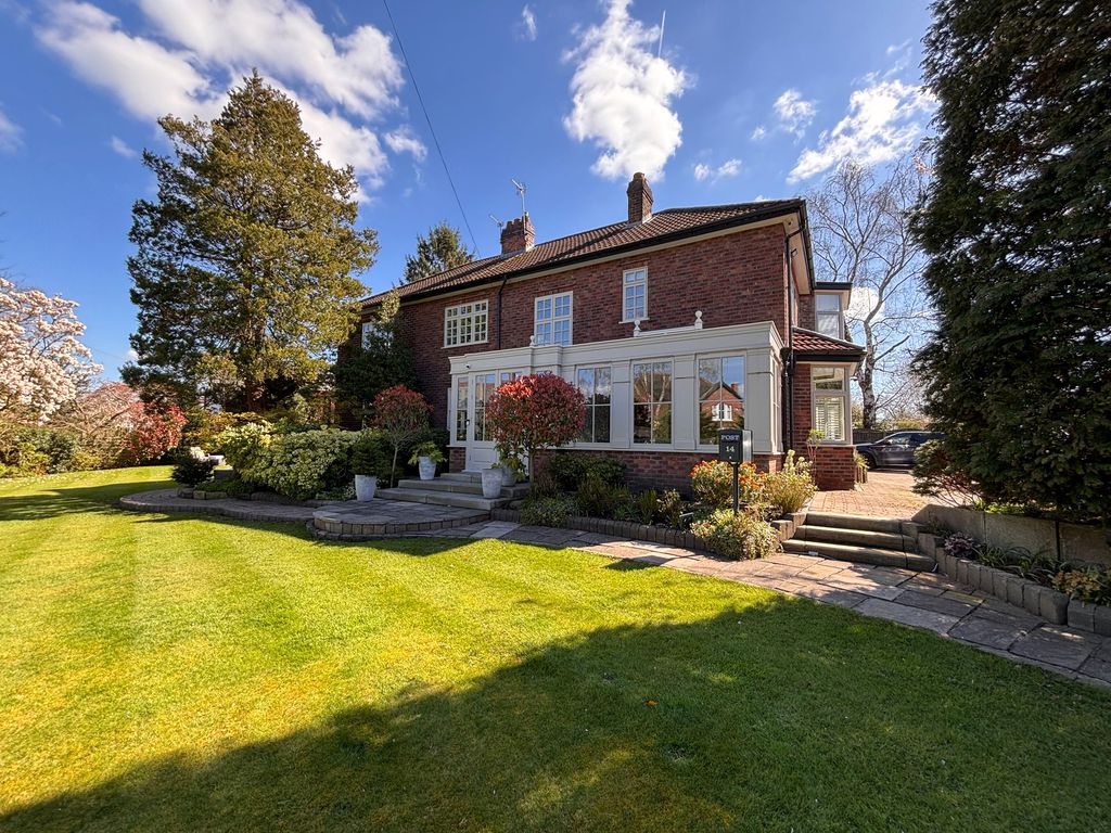 5 bed detached house for saleLongley Drive, Worsley M28