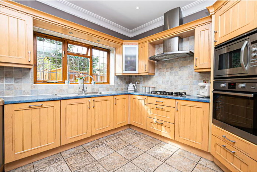 Additional image 6 of 4 bed terraced house for saleThe Sycamores, Essex CM5