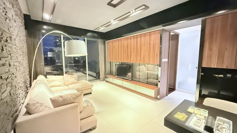 7 Tong Watt Road photo 2