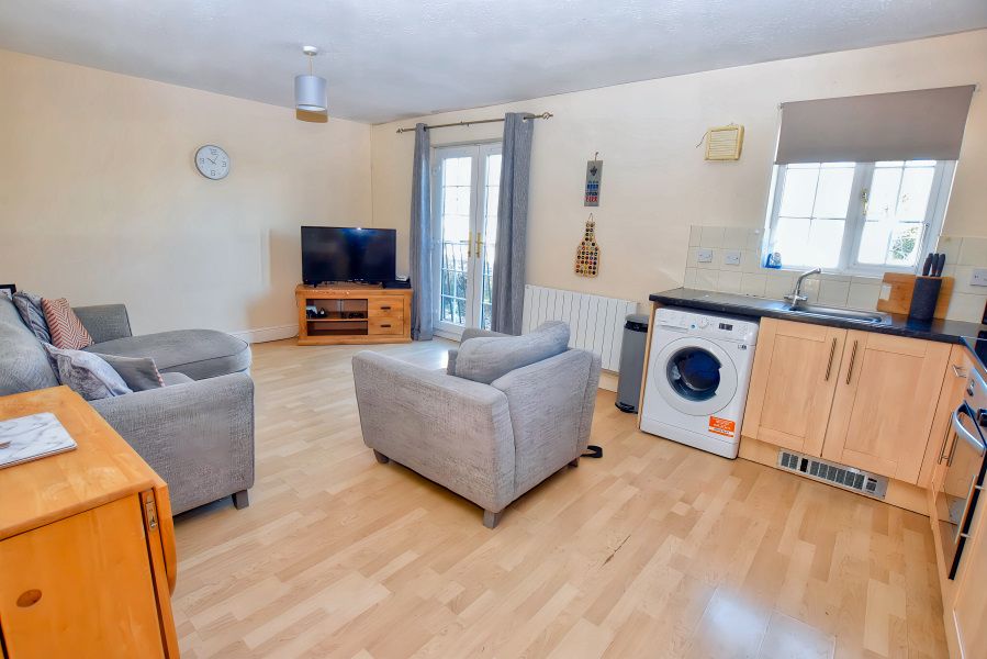 1 bed flat for saleThe Brampton, Smithfield Road TF9 photo 4