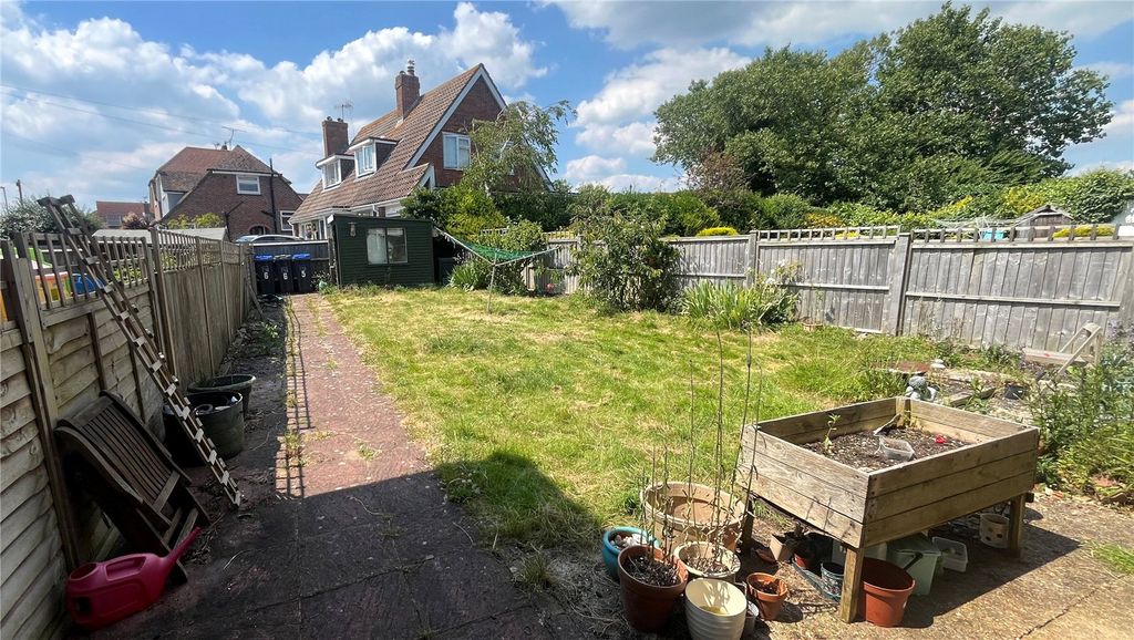 Additional image 8 of 2 bed flat for saleSandringham Court, Old Salts Farm Road, Lancing, West Sussex BN15