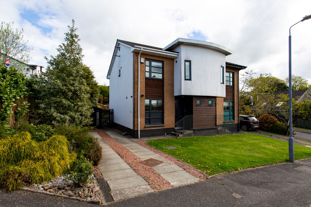 3 bed villa for sale18 Mansfield Road, Lochwinnoch PA12