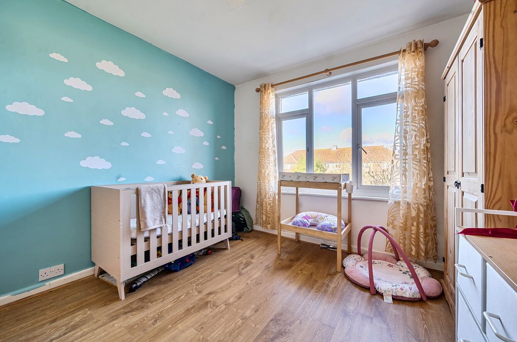 Additional image 4 of 2 bed flat for saleAnnweir Avenue, Lancing, West Sussex BN15