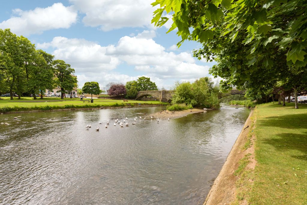 Additional image 26 of 2 bed flat for sale20 Eskview Crescent, Musselburgh EH21