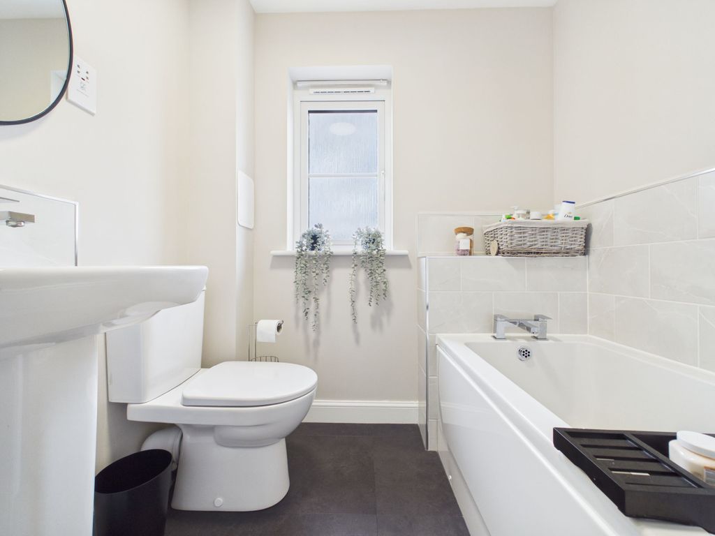 Additional image 19 of 3 bed semi-detached house for saleBarrie Road, Newarthill, Motherwell ML1