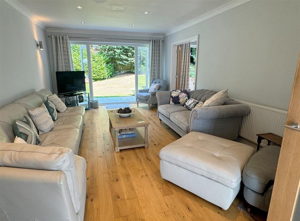 Additional image 9 of 4 bed detached house for saleBledlow Close, Newbury RG14