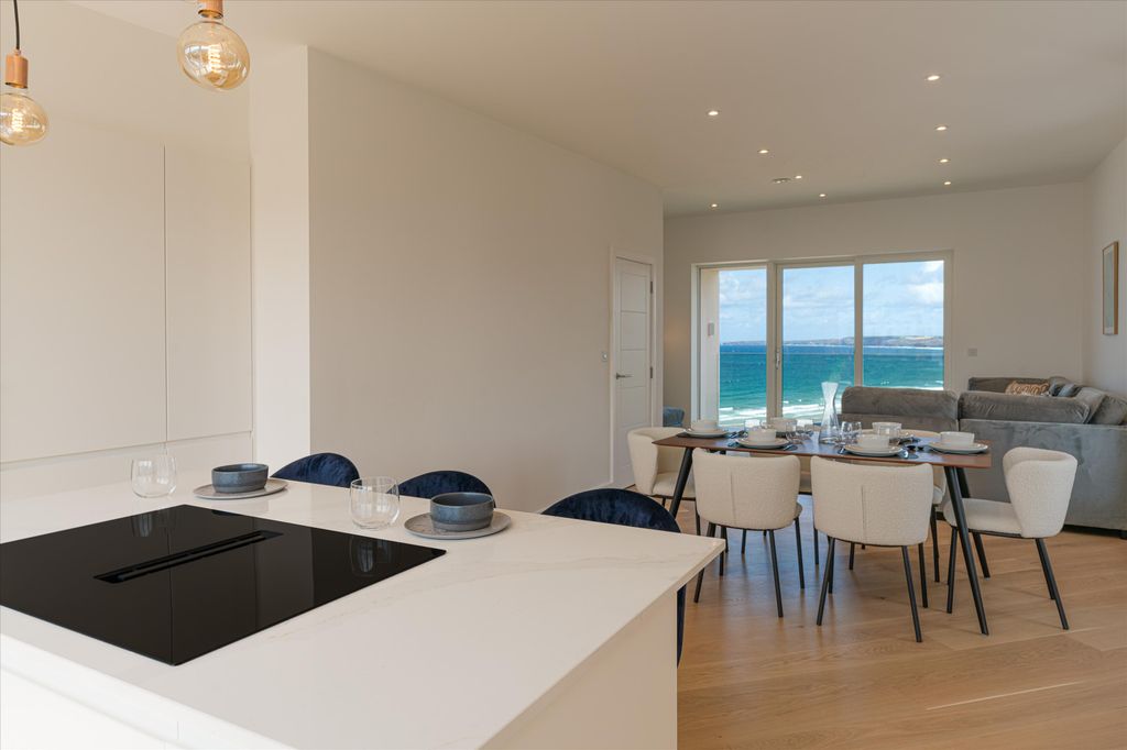 Additional image 12 of 4 bed terraced house for saleTrebarwith Crescent, Newquay, Cornwall TR7