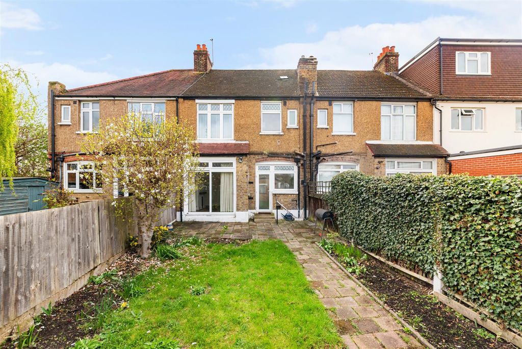 Additional image 12 of 3 bed property for saleLinks Avenue, Morden SM4