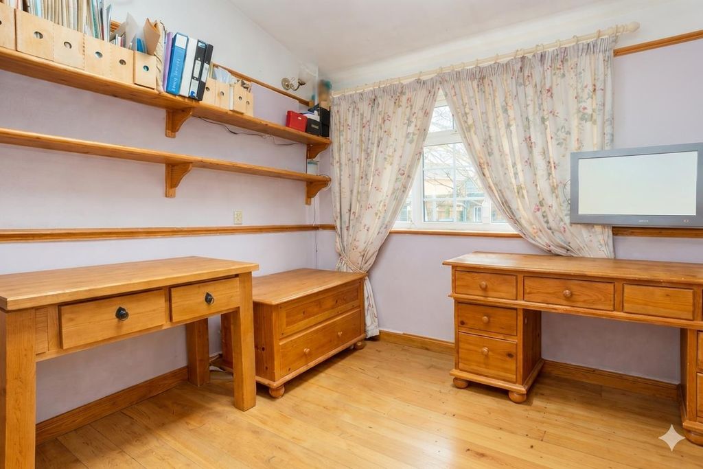 Additional image 7 of 4 bed detached house for saleYeats Close, Newport Pagnell MK16