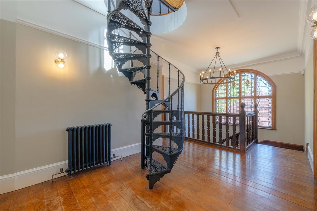 Additional image 16 of 7 bed semi-detached house for saleAbington Park Crescent, Northampton NN3