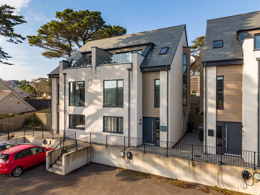 Additional image 2 of 4 bed semi-detached house for saleGannel Road, Newquay TR7