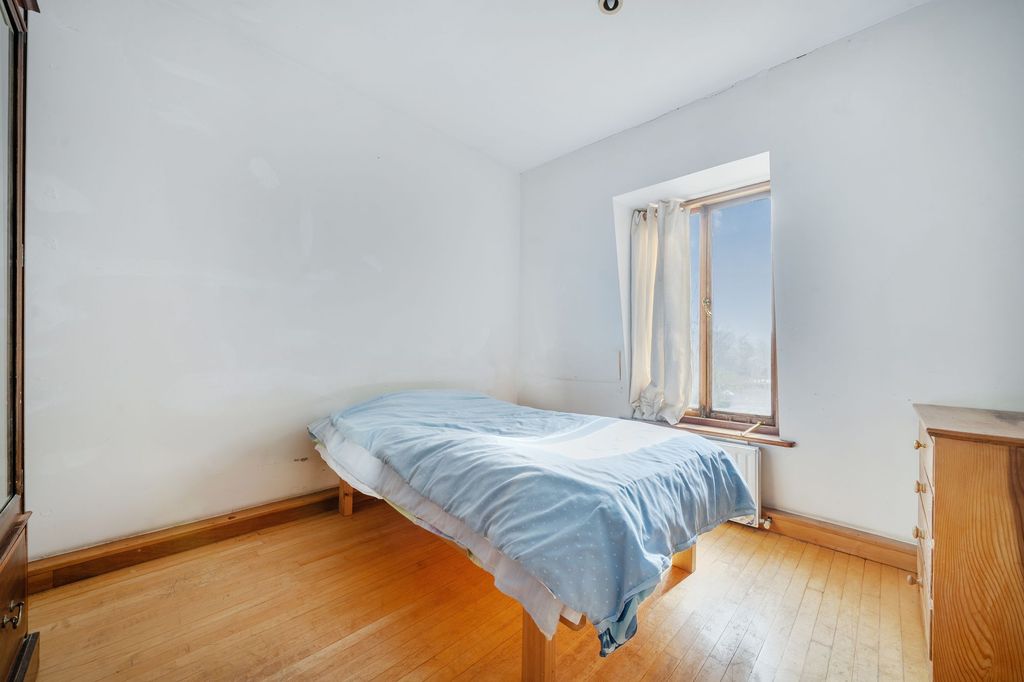 Additional image 23 of 3 bed maisonette for saleBriarwood Workshop And Studio, Bepton Road, Midhurst GU29