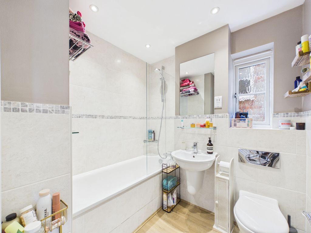 Additional image 13 of 2 bed semi-detached house for saleParkfield Rise, Princes Risborough, Buckinghamshire HP27