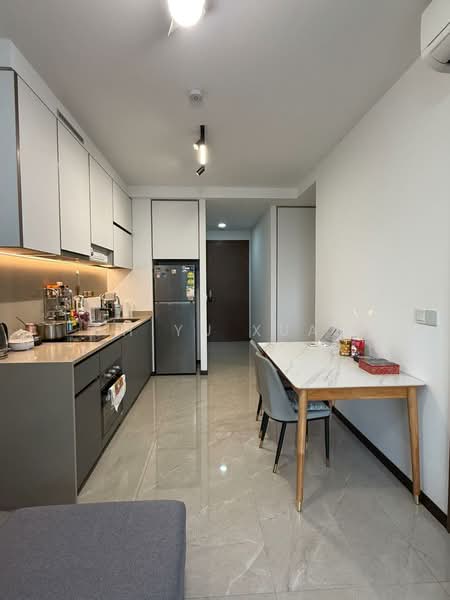 49 Normanton Park photo 2