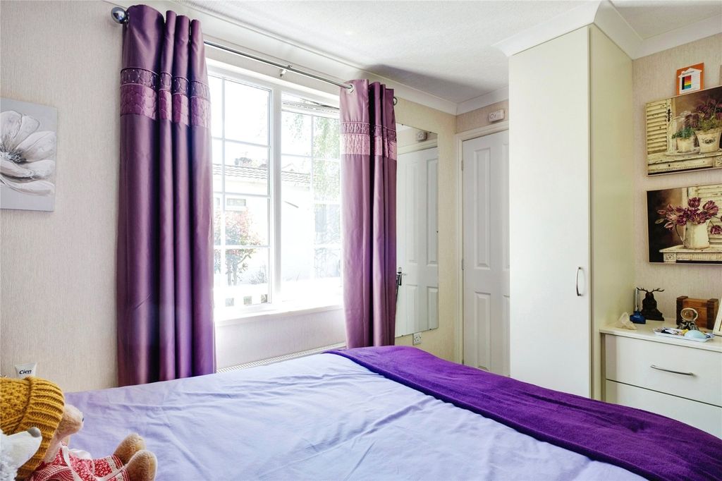 Additional image 16 of 1 bed mobile/park home for saleThatched Cottage Park, Southampton Road, Lyndhurst, Hampshire SO43