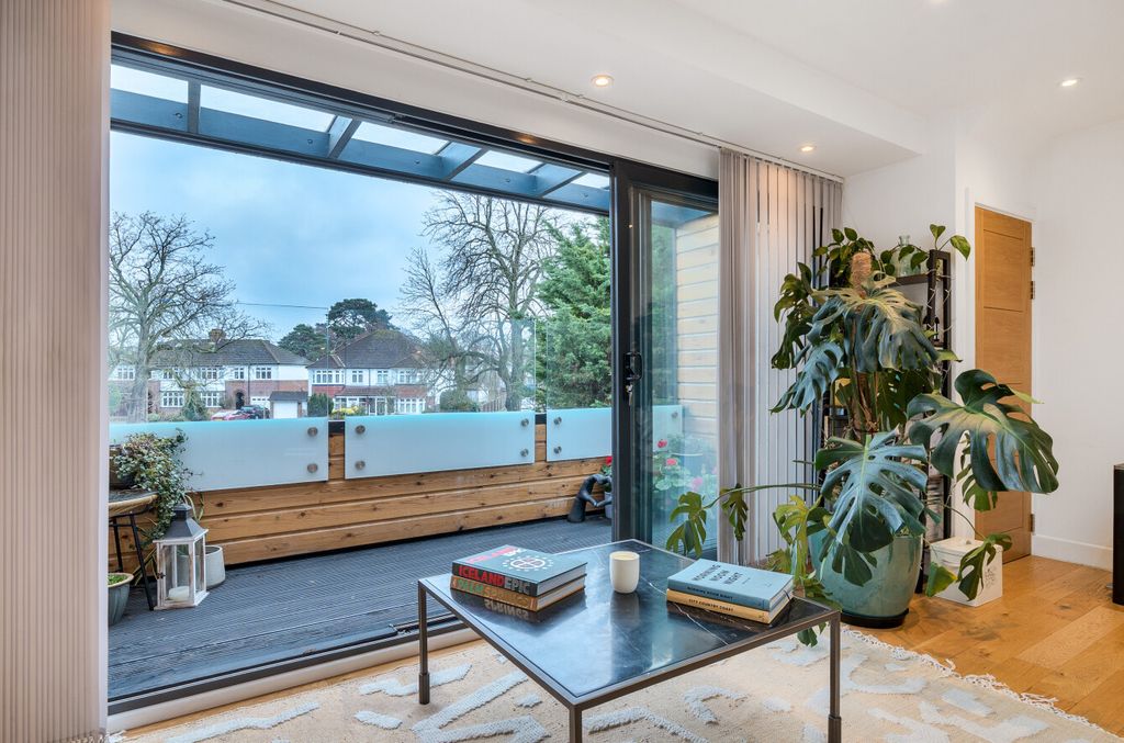 2 bed flat for saleCrofton Lane, Orpington BR5