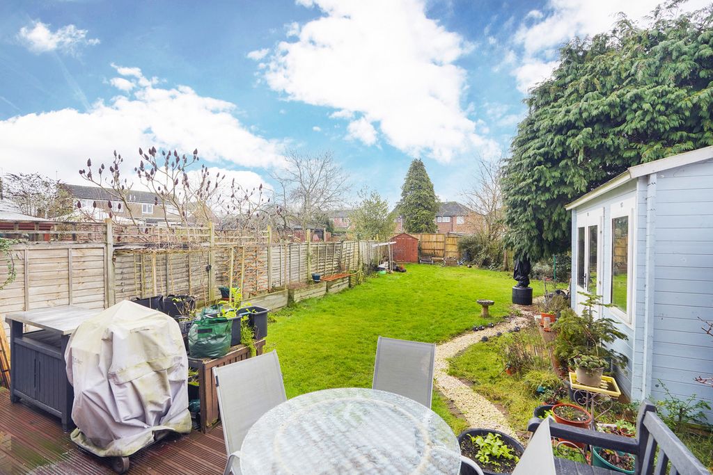 Additional image 20 of 4 bed semi-detached house for saleElmhirst Road, Lutterworth LE17