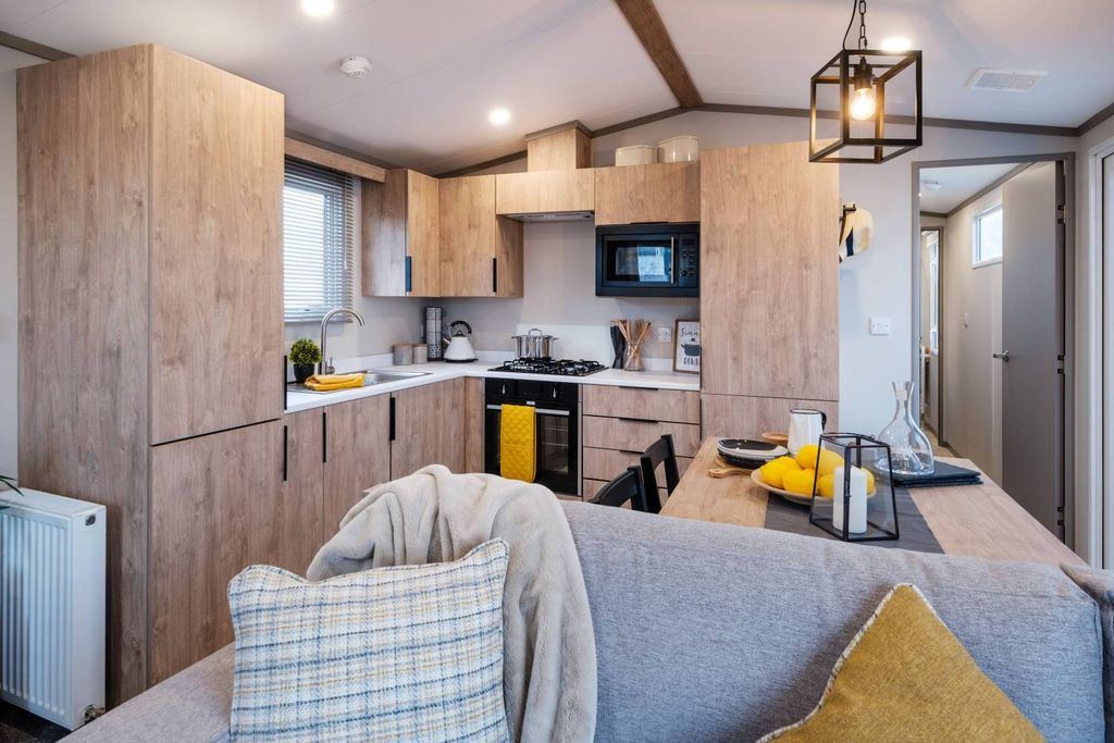 2 bed lodge for salePool View Caravan Park, Buildwas, Telford TF8