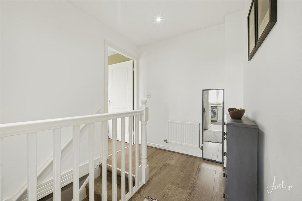 Additional image 4 of 2 bed flat for saleY Gilfach, Llandarcy, Neath SA10