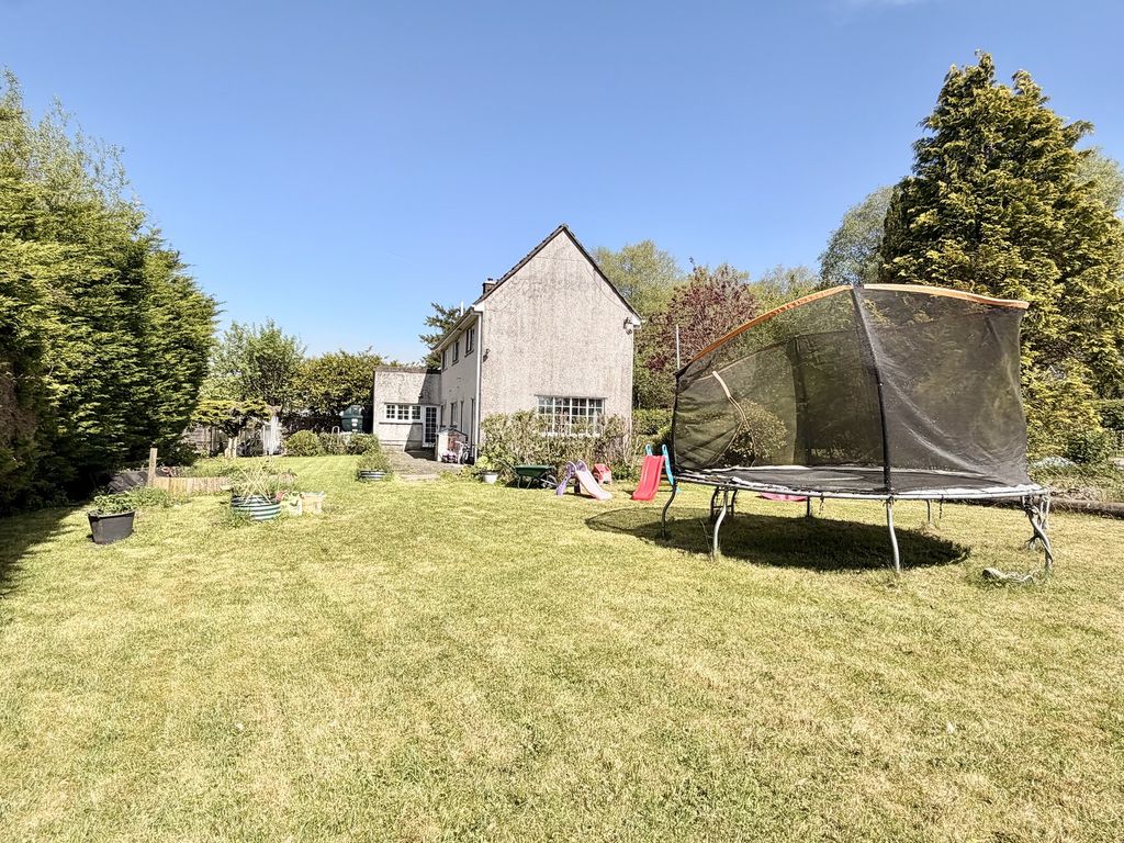 Additional image 5 of 3 bed detached house for saleLlanddeusant, Llangadog, Carmarthenshire. SA19