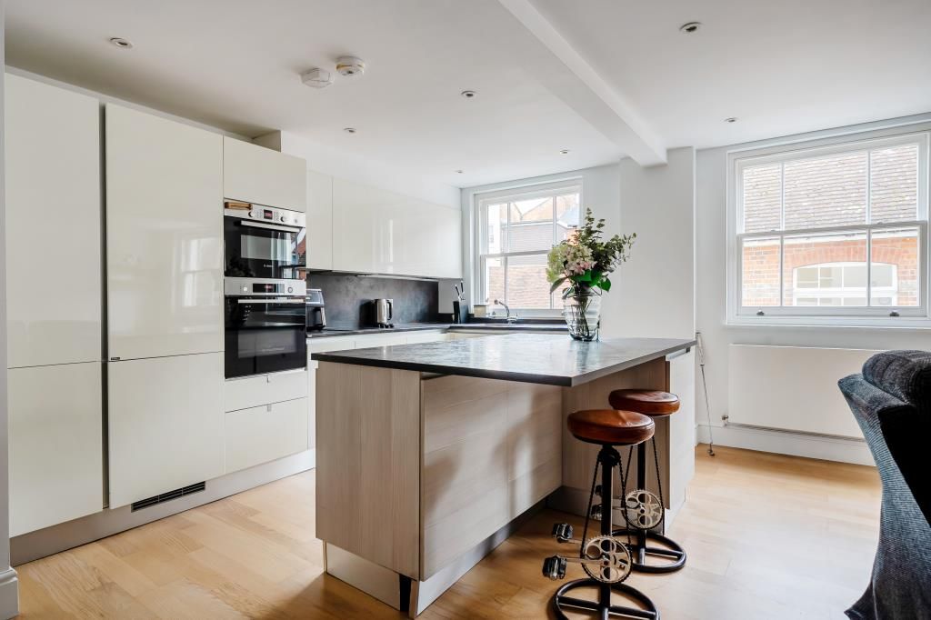 Additional image 8 of 2 bed flat for saleNewbury, Berkshire RG14