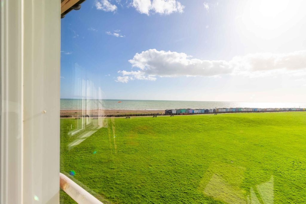 Additional image 14 of 2 bed flat for saleBrighton Road, Lancing BN15