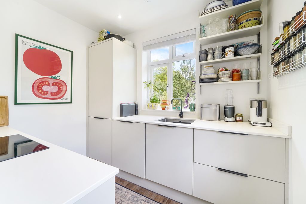 Additional image 5 of 2 bed maisonette for salePark View, Wandle Road, Morden SM4