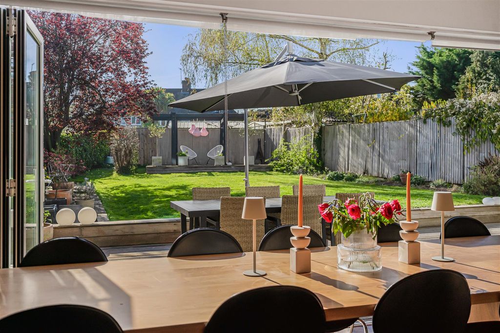 Additional image 37 of 5 bed semi-detached house for saleBeechcroft Avenue, New Malden KT3