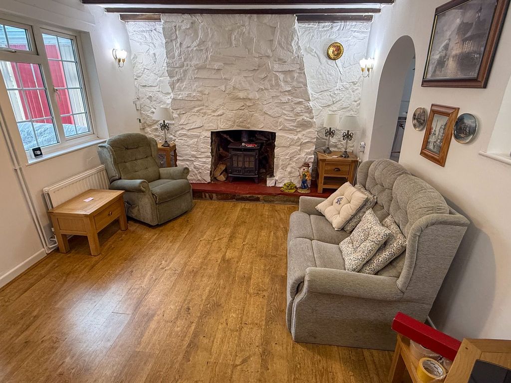 Additional image 3 of 2 bed semi-detached house for saleNorthcroft Lane, Newbury RG14