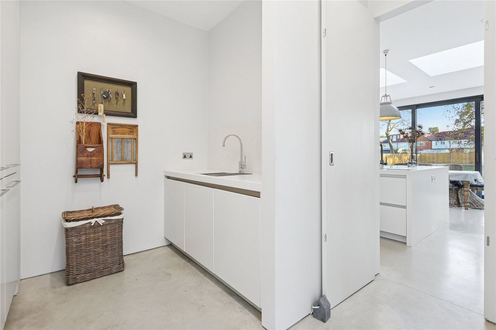 Additional image 25 of 6 bed semi-detached house for saleThetford Road, New Malden KT3