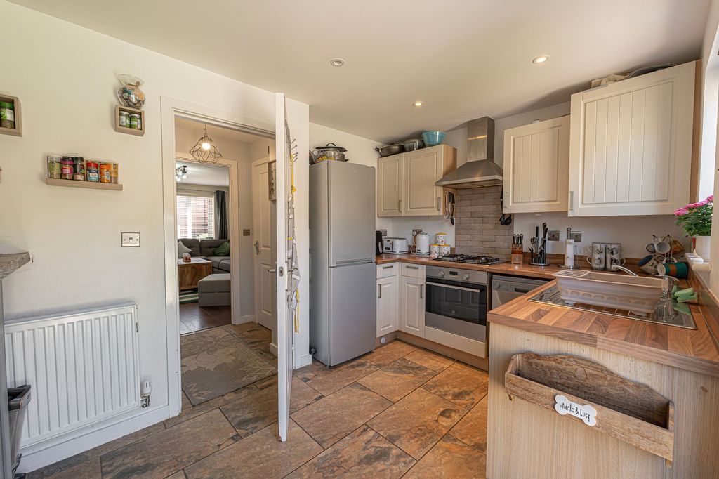 3 bed semi-detached house for saleMountain Ash CF45 photo 2