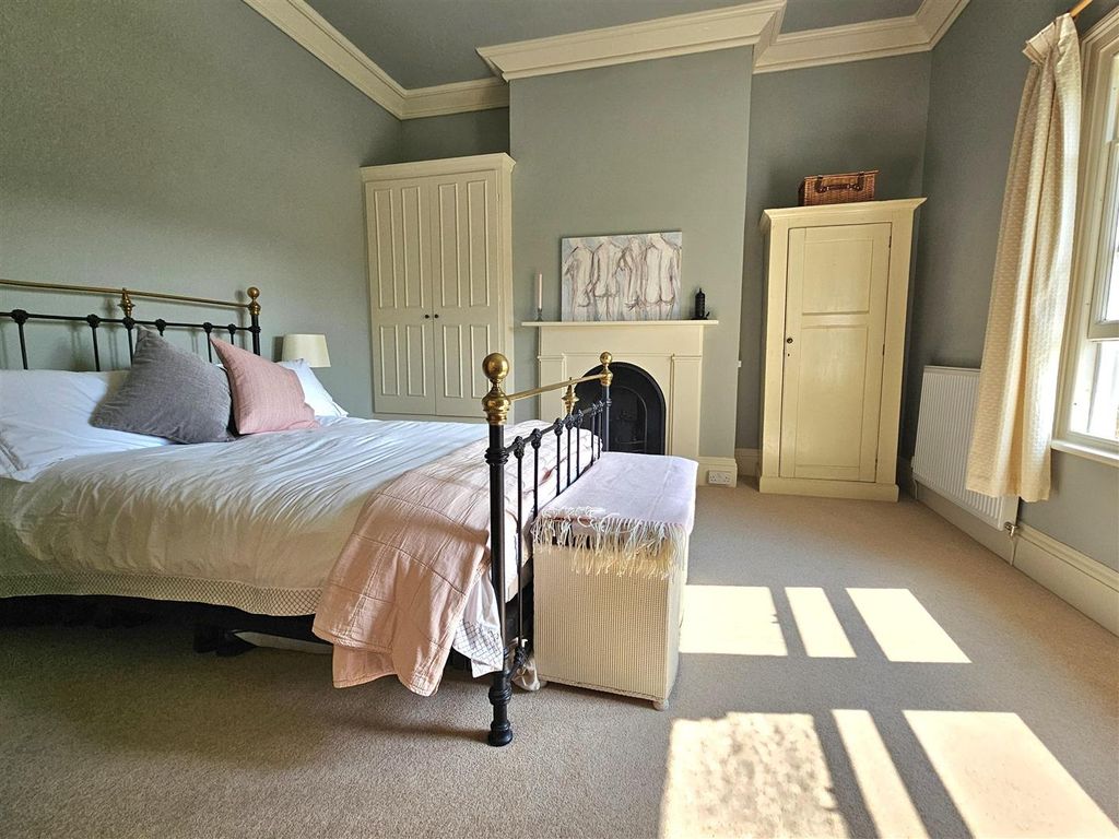 Additional image 19 of 6 bed link detached house for saleStation Lane, Longhope GL17