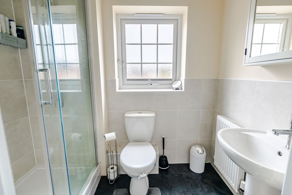 Additional image 20 of 4 bed semi-detached house for saleBorrough View, Leeds LS8