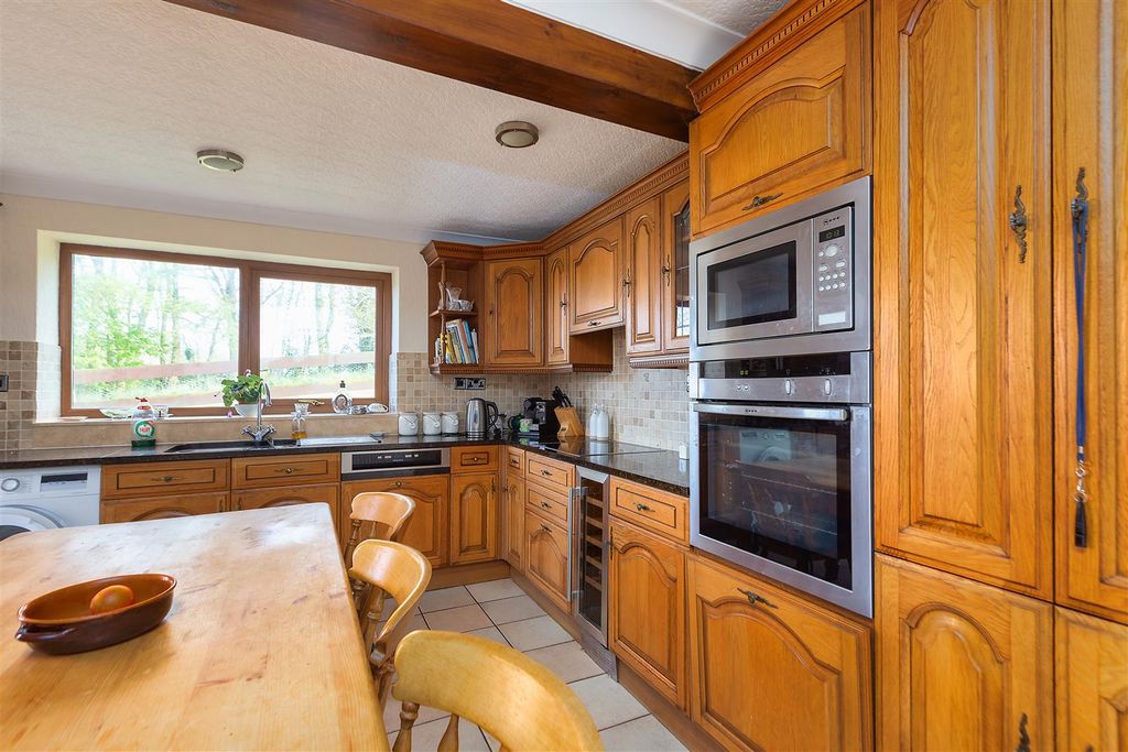 Additional image 5 of 4 bed semi-detached house for saleEllel, Lancaster LA2