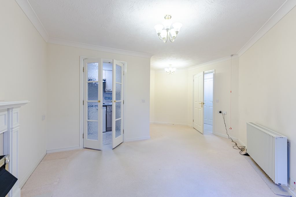Additional image 4 of 1 bed flat for saleRosewood Court, Park Avenue, Roundhay, Leeds LS8