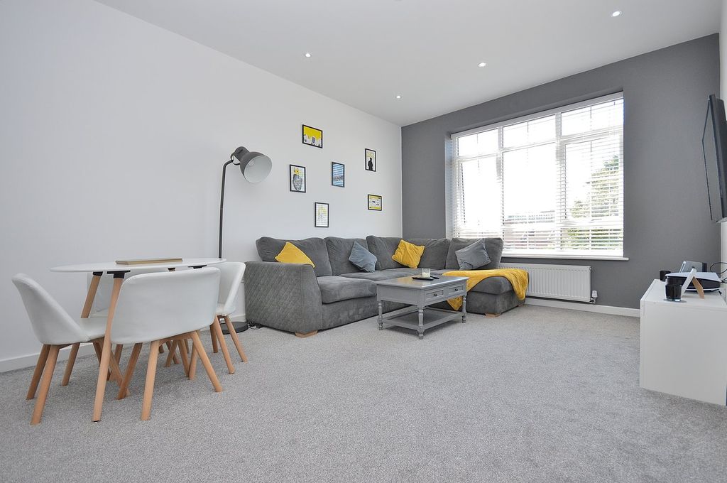 Additional image 2 of 2 bed flat for saleDuke Street, The Mounts, Northampton NN1