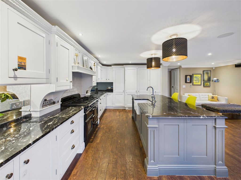 Additional image 7 of 5 bed detached house for saleHumber Road, North Ferriby HU14